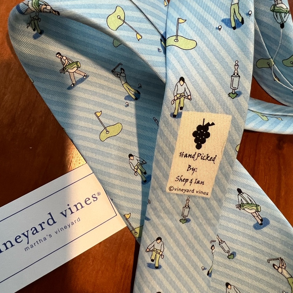 NEW Vineyard Vines Men’s Shades of Blue Necktie Novelty golf print ⛳
